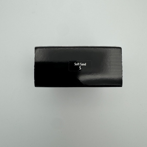 NEW Bobbi Brown Soft Sand Loose Powder - Picture 4 of 5